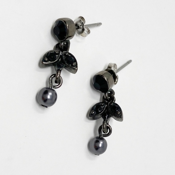 VINTAGE | Black stone drop earrings - Picture 2 of 4